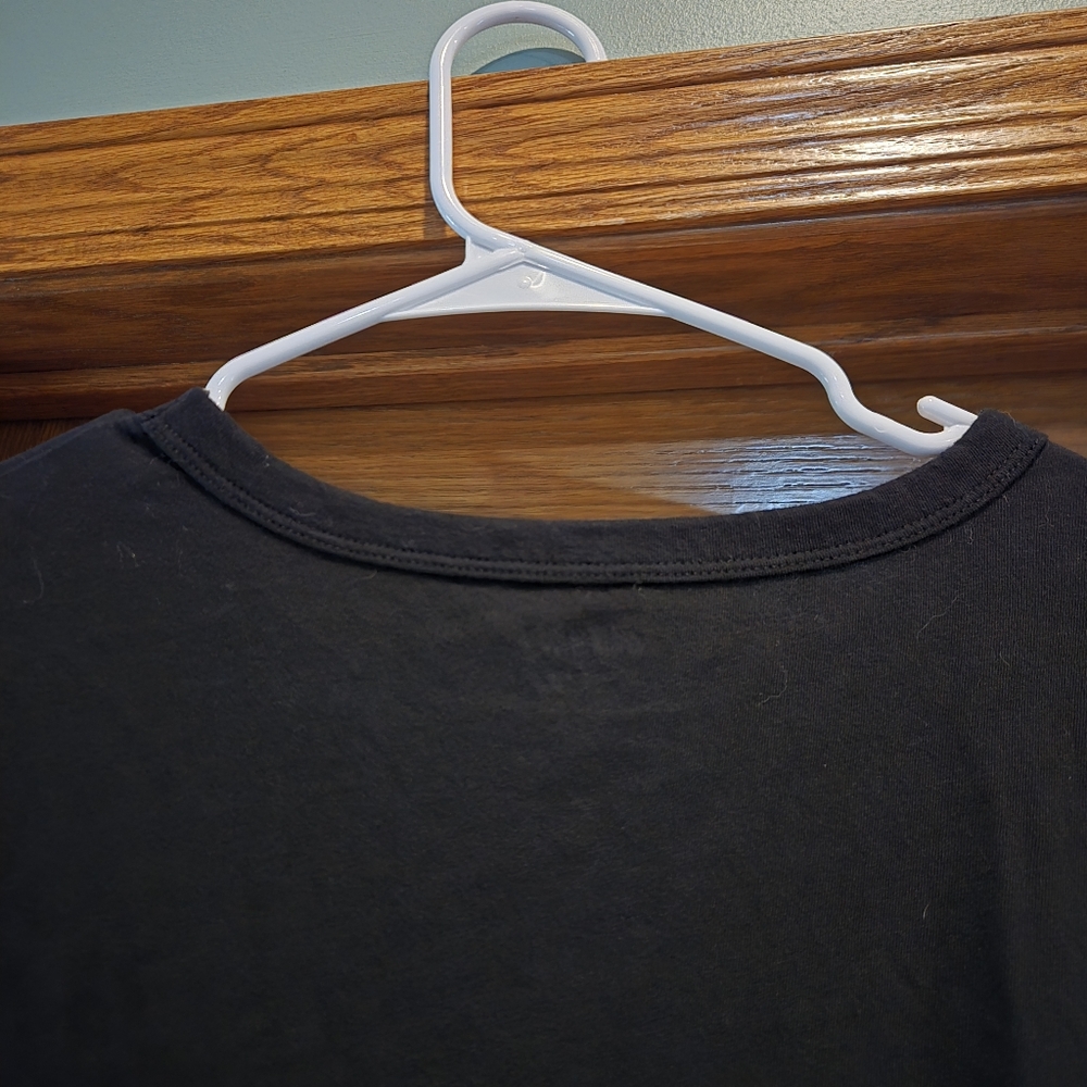 Old Navy Black Graphic T-Shirt - Picture 11 of 11